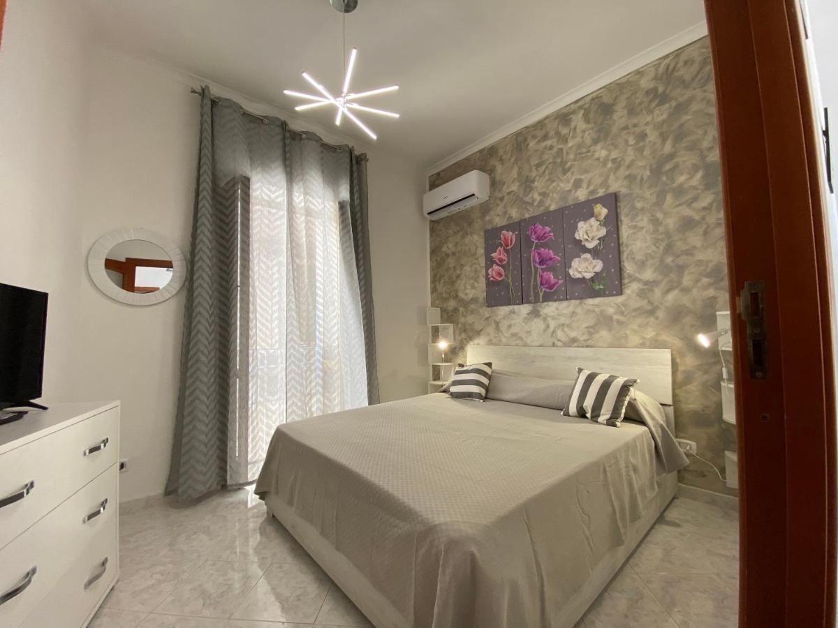Sea&Sun Apartament Chiaia Naples Exterior photo
